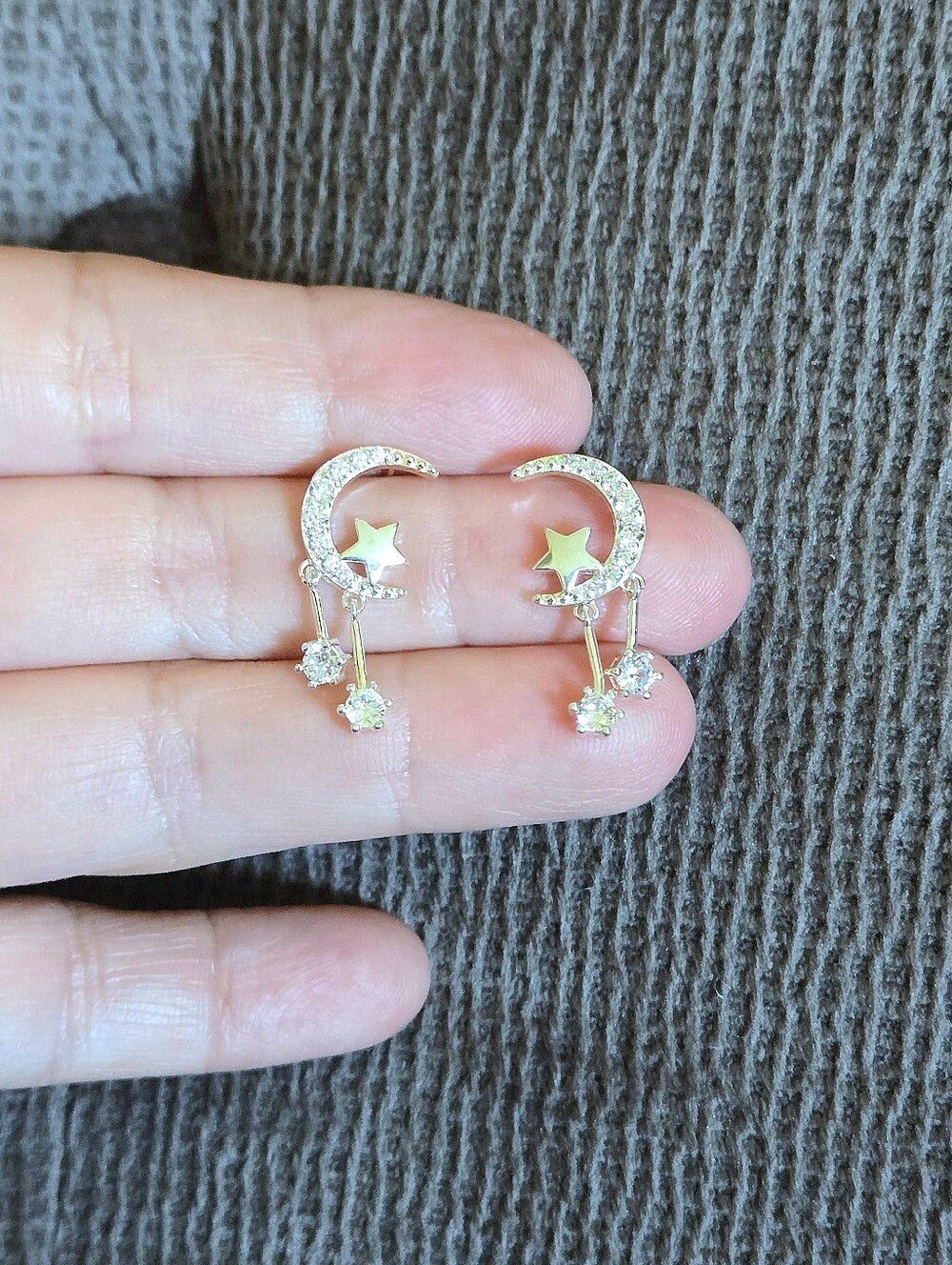La Meno Silver🤍 "Starling"🌠 Earrings - Picture 3 of 13